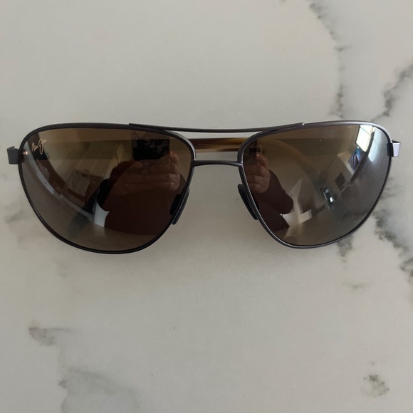 Maui Jim Sunglasses - Picture 1 of 2